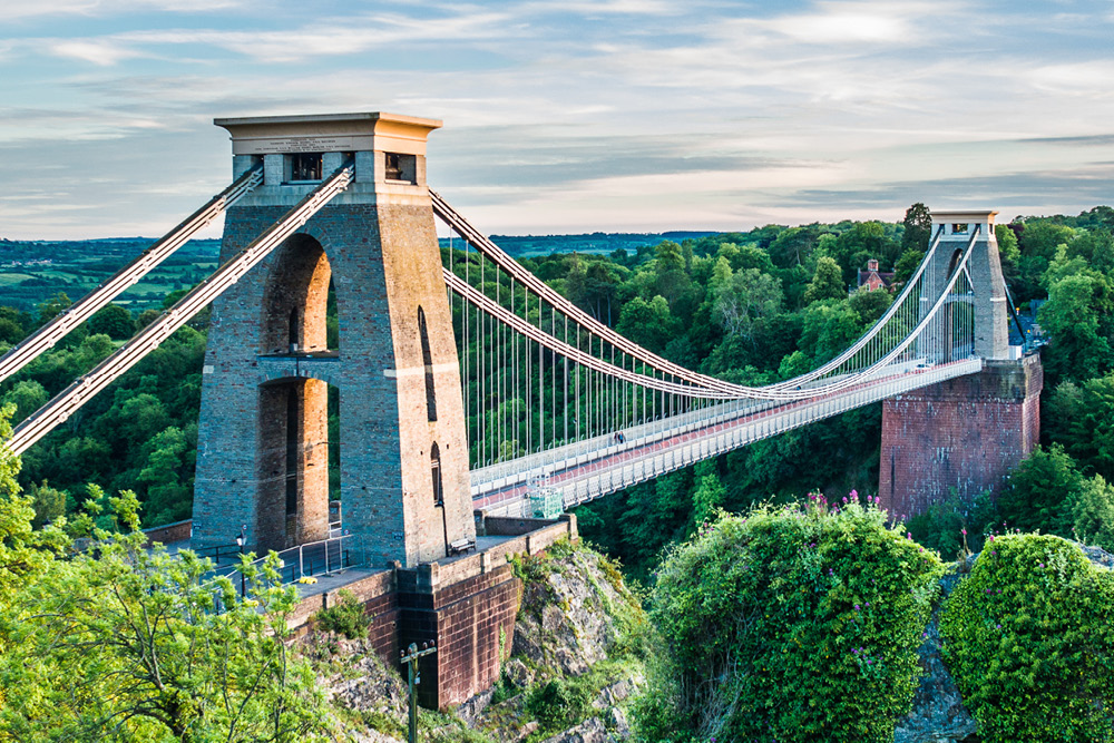 Commute via the Clifton Suspension Bridge