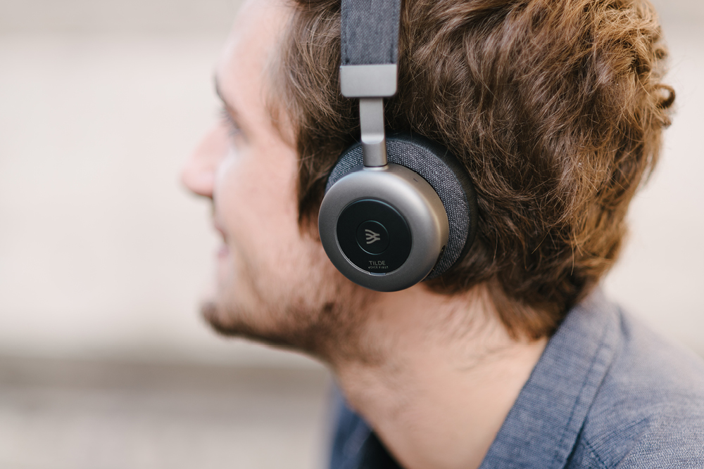 Headset to improve your sound on video meetings