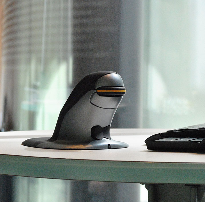 Penguin Ambidextrous Vertical Mouse