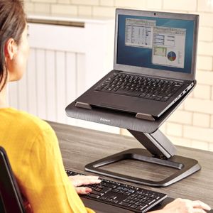 Hana™ Laptop Support 230V EU/UK - Black - front angle view with laptop